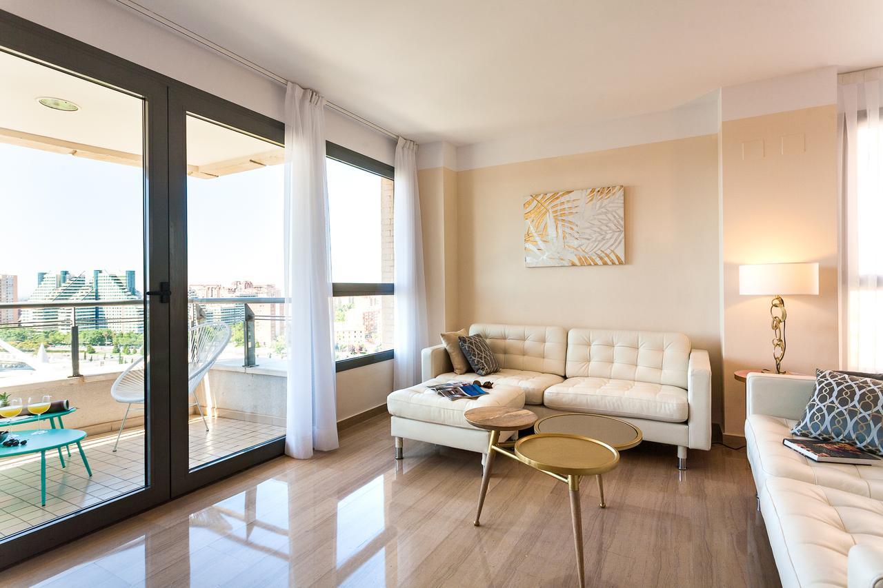 Apartup Green Opera Views บาเลนเซีย ภายนอก รูปภาพ