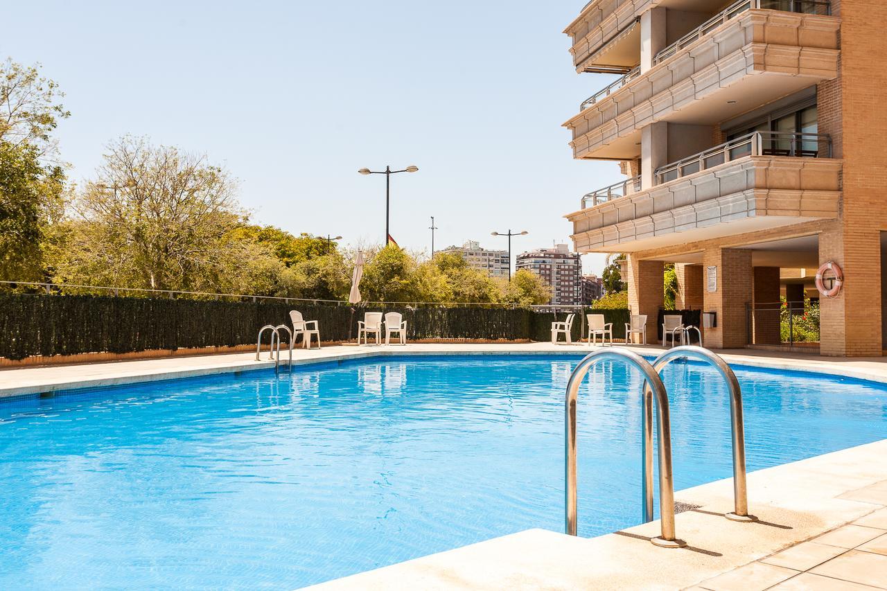 Apartup Green Opera Views บาเลนเซีย ภายนอก รูปภาพ