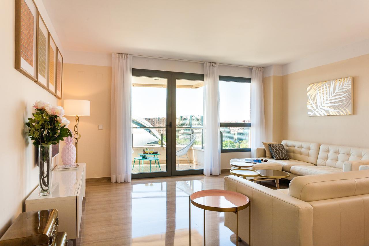 Apartup Green Opera Views บาเลนเซีย ภายนอก รูปภาพ