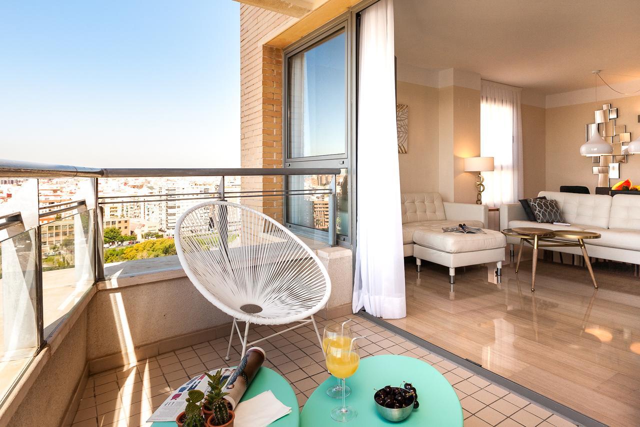 Apartup Green Opera Views บาเลนเซีย ภายนอก รูปภาพ
